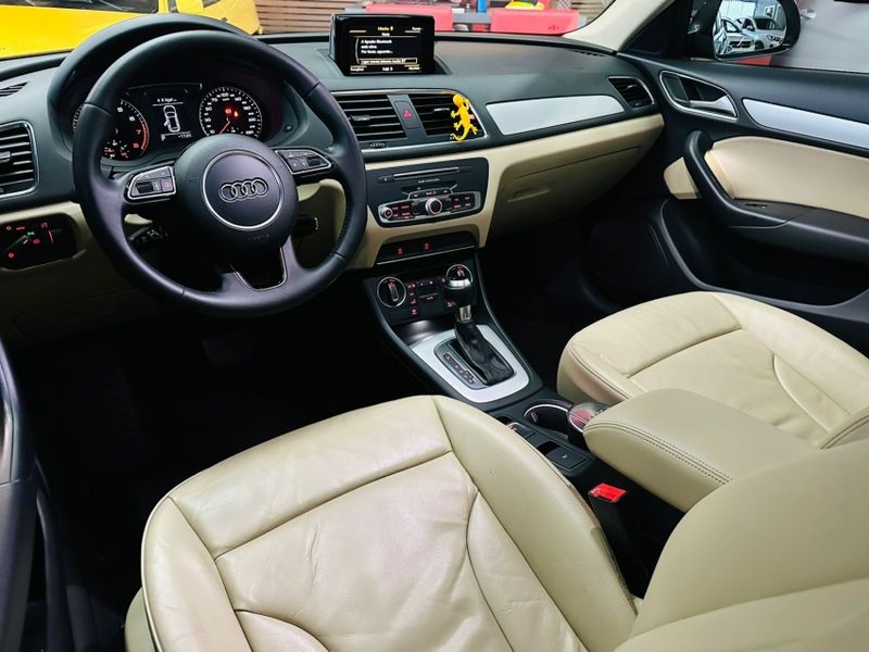 Audi Q3 1.4 TFSI AMBIENTE GASOLINA 4P S TRONIC 2015/2016 CASTELLAN E TOMAZONI MOTORS CAXIAS DO SUL / Carros no Vale