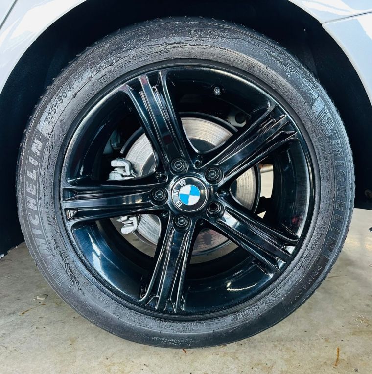 BMW 320i 2.0 16V TURBO ACTIVE FLEX 4P AUTOMÁTICO 2014/2014 CASTELLAN E TOMAZONI MOTORS CAXIAS DO SUL / Carros no Vale