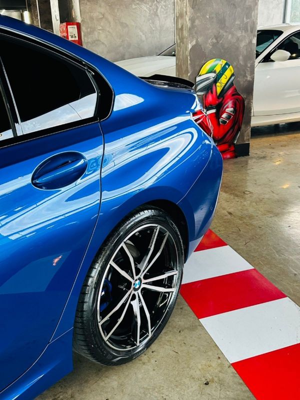 BMW 320i 2.0 16V TURBO FLEX M SPORT AUTOMÁTICO 2021/2021 CASTELLAN E TOMAZONI MOTORS CAXIAS DO SUL / Carros no Vale