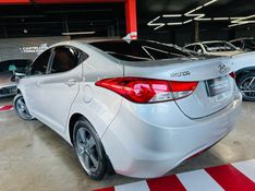 Hyundai ELANTRA 2.0 GLS 16V FLEX 4P AUTOMÁTICO 2012/2013 CASTELLAN E TOMAZONI MOTORS CAXIAS DO SUL / Carros no Vale