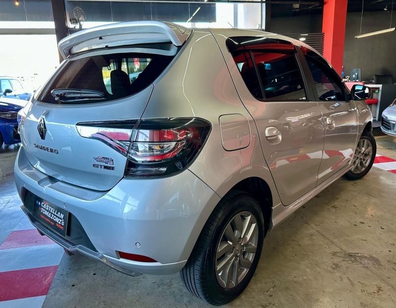 Renault SANDERO 1.0 12V SCE FLEX GT LINE MANUAL 2022/2022 CASTELLAN E TOMAZONI MOTORS CAXIAS DO SUL / Carros no Vale