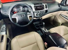 Toyota HILUX SW4 2.7 SR 4X2 16V FLEX 4P AUTOMÁTICO 2014/2015 CASTELLAN E TOMAZONI MOTORS CAXIAS DO SUL / Carros no Vale