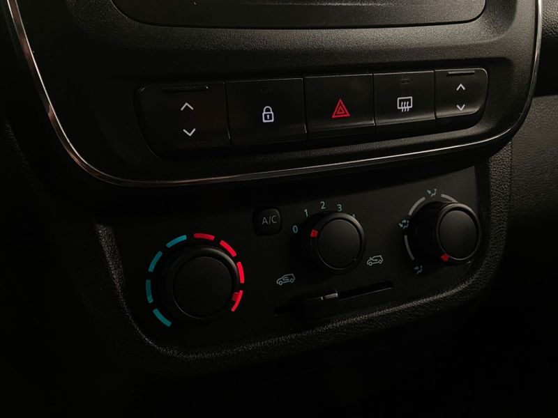 Renault KWID 1.0 12V SCE FLEX ZEN MANUAL 2024/2025 DRSUL SEMINOVOS CAXIAS DO SUL – LAJEADO – SANTA CRUZ DO SUL / Carros no Vale