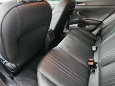 Volkswagen NIVUS 1.0 200 TSI TOTAL FLEX HIGHLINE AUTOMÁTICO 2024/2025 DRSUL SEMINOVOS CAXIAS DO SUL – LAJEADO – SANTA CRUZ DO SUL / Carros no Vale