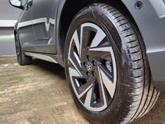 Volkswagen NIVUS 1.0 200 TSI TOTAL FLEX HIGHLINE AUTOMÁTICO 2024/2025 DRSUL SEMINOVOS CAXIAS DO SUL – LAJEADO – SANTA CRUZ DO SUL / Carros no Vale