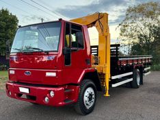 Ford Cargo 1317 E T Munck 2005/2005 CAMINHÕES & CAMIONETAS PASSO FUNDO / Carros no Vale