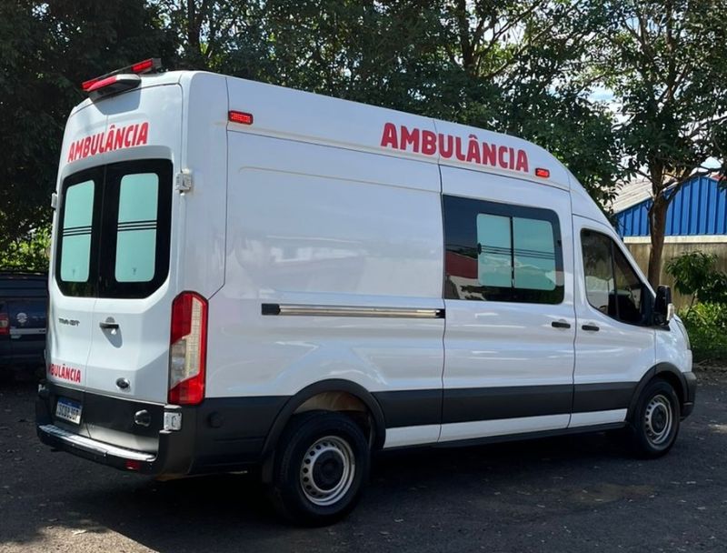 Ford TRANSIT 2.0 ECOBLUE DIESEL MINIBUS VIDRADA L3H2 AUTOMÁTICO 2022/2023 CAMINHÕES & CAMIONETAS PASSO FUNDO / Carros no Vale