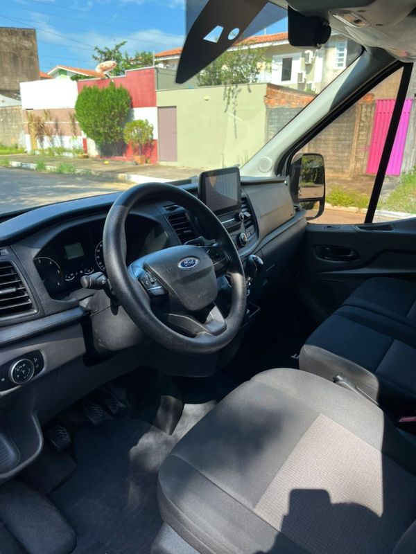Ford TRANSIT 2.0 ECOBLUE DIESEL MINIBUS VIDRADA L3H2 AUTOMÁTICO 2022/2023 CAMINHÕES & CAMIONETAS PASSO FUNDO / Carros no Vale