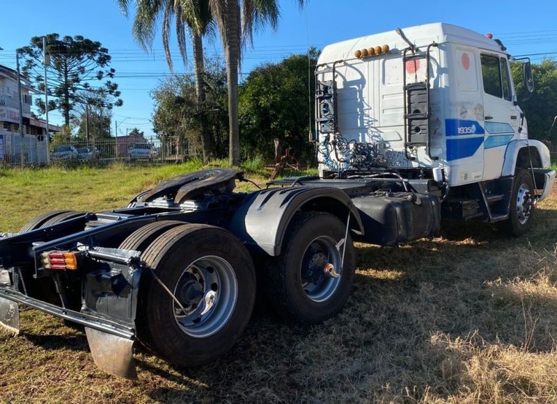 Mercedes-Benz 1935 LS-1935 Top Brake 6×2 1995/1995 CAMINHÕES & CAMIONETAS PASSO FUNDO / Carros no Vale