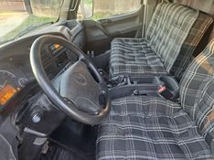 Mercedes-Benz Accelo 1016 2p Baú 2013/2013 CAMINHÕES & CAMIONETAS PASSO FUNDO / Carros no Vale