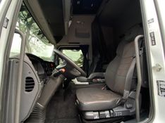 Mercedes-Benz Atego 3030 8×2 Câmara Fria 2021/2021 CAMINHÕES & CAMIONETAS PASSO FUNDO / Carros no Vale
