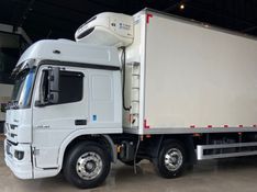 Mercedes-Benz Atego 3030 8×2 Câmara Fria 2021/2021 CAMINHÕES & CAMIONETAS PASSO FUNDO / Carros no Vale