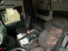 Mercedes-Benz Atego 3030 8×2 Câmara Fria 2021/2021 CAMINHÕES & CAMIONETAS PASSO FUNDO / Carros no Vale