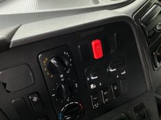 Mercedes-Benz Atego 3030 8×2 Câmara Fria 2021/2021 CAMINHÕES & CAMIONETAS PASSO FUNDO / Carros no Vale