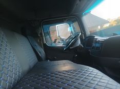 Mercedes-Benz Atego 2425 3-Eixos 2p Carroceria 2009/2009 CAMINHÕES & CAMIONETAS PASSO FUNDO / Carros no Vale