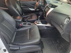Nissan FRONTIER 2.3 16V TURBO DIESEL LE CD 4X4 AUTOMÁTICO 2017/2017 CAMINHÕES & CAMIONETAS PASSO FUNDO / Carros no Vale
