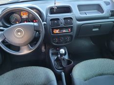 Renault CLIO 1.0 EXPRESSION 16V FLEX 4P MANUAL 2013/2014 CAMINHÕES & CAMIONETAS PASSO FUNDO / Carros no Vale