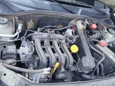 Renault CLIO 1.0 EXPRESSION 16V FLEX 4P MANUAL 2013/2014 CAMINHÕES & CAMIONETAS PASSO FUNDO / Carros no Vale