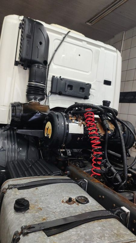 Scania G 470 G-470 A 6×4 2p Cavalo Mecânico 2009/2009 CAMINHÕES & CAMIONETAS PASSO FUNDO / Carros no Vale