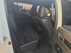 Toyota HILUX 2.8 SRX 4X4 CD 16V DIESEL 4P AUTOMÁTICO 2018/2019 CAMINHÕES & CAMIONETAS PASSO FUNDO / Carros no Vale