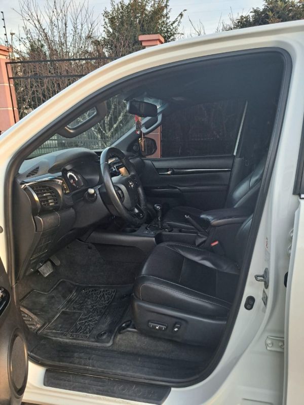 Toyota HILUX 2.8 SRX 4X4 CD 16V DIESEL 4P AUTOMÁTICO 2018/2019 CAMINHÕES & CAMIONETAS PASSO FUNDO / Carros no Vale