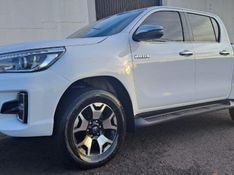 Toyota HILUX 2.8 SRX 4X4 CD 16V DIESEL 4P AUTOMÁTICO 2018/2019 CAMINHÕES & CAMIONETAS PASSO FUNDO / Carros no Vale