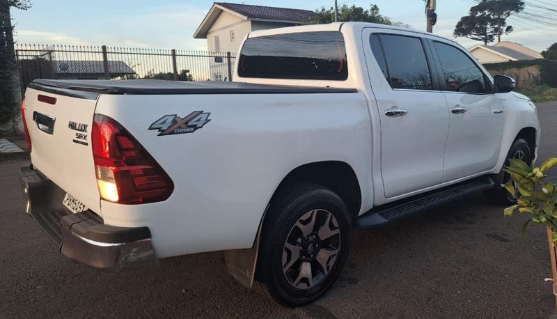 Toyota HILUX 2.8 SRX 4X4 CD 16V DIESEL 4P AUTOMÁTICO 2018/2019 CAMINHÕES & CAMIONETAS PASSO FUNDO / Carros no Vale