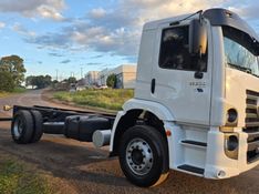 Volkswagen 17-230 E Constellation 2p Chassi 2019/2020 CAMINHÕES & CAMIONETAS PASSO FUNDO / Carros no Vale