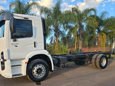 Volkswagen 17-230 E Constellation 2p Chassi 2019/2020 CAMINHÕES & CAMIONETAS PASSO FUNDO / Carros no Vale