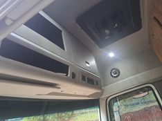 Volkswagen 24-280 CRM 6X2 24-280 E Constel 6×2 Baú 2017/2018 CAMINHÕES & CAMIONETAS PASSO FUNDO / Carros no Vale
