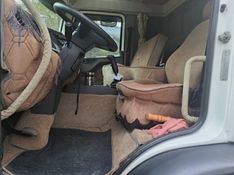 Volkswagen 24-280 CRM 6X2 24-280 E Constel 6×2 Baú 2017/2018 CAMINHÕES & CAMIONETAS PASSO FUNDO / Carros no Vale