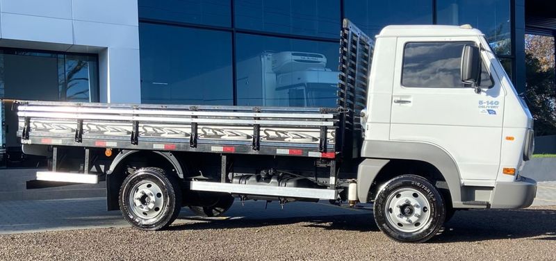 Volkswagen 5140 VW 5-140 E Delivery 2p (diesel) 2010/2010 CAMINHÕES & CAMIONETAS PASSO FUNDO / Carros no Vale