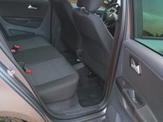 Volkswagen FOX 1.6 MSI TOTAL FLEX CONNECT 4P I-MOTION 2019/2019 CAMINHÕES & CAMIONETAS PASSO FUNDO / Carros no Vale
