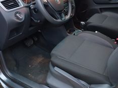 Volkswagen FOX 1.6 MSI TOTAL FLEX CONNECT 4P I-MOTION 2019/2019 CAMINHÕES & CAMIONETAS PASSO FUNDO / Carros no Vale