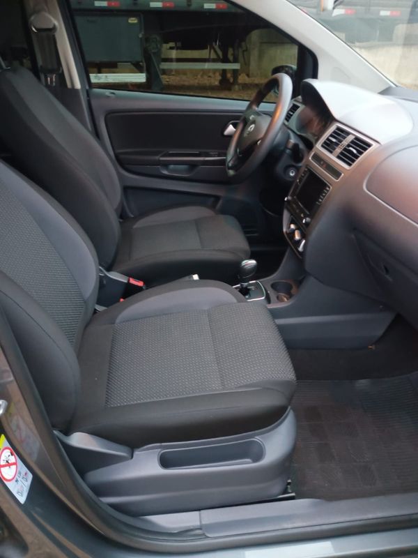 Volkswagen FOX 1.6 MSI TOTAL FLEX CONNECT 4P I-MOTION 2019/2019 CAMINHÕES & CAMIONETAS PASSO FUNDO / Carros no Vale