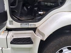 Volvo VM 270 6×2 2p Caçamba 2013/2013 CAMINHÕES & CAMIONETAS PASSO FUNDO / Carros no Vale