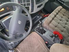 Volvo VM 270 6×2 2p Caçamba 2013/2013 CAMINHÕES & CAMIONETAS PASSO FUNDO / Carros no Vale