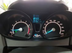 Ford FIESTA 1.6 TI-VCT FLEX SEL POWERSHIFT 2018/2018 ADVANT AUTOMÓVEIS CAXIAS DO SUL / Carros no Vale