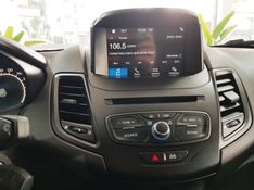 Ford FIESTA 1.6 TI-VCT FLEX SEL POWERSHIFT 2018/2018 ADVANT AUTOMÓVEIS CAXIAS DO SUL / Carros no Vale