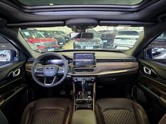 JEEP COMMANDER 2.0 TD380 TURBO DIESEL OVERLAND AT9 2021/2022 CARRO DEZ NOVO HAMBURGO / Carros no Vale