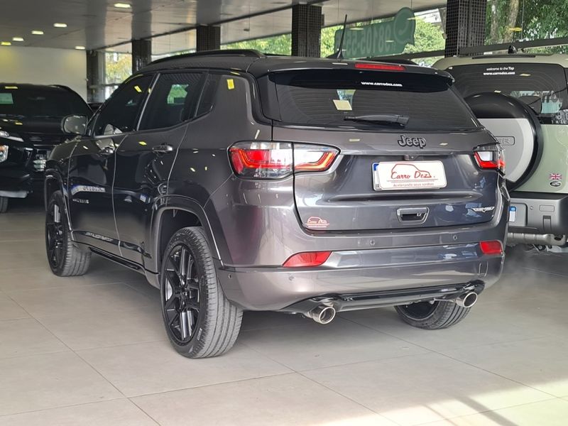 JEEP COMPASS 2.0 HURRICANE 4 TURBO GASOLINA BLACKHAWK AT9 2024/2025 CARRO DEZ NOVO HAMBURGO / Carros no Vale