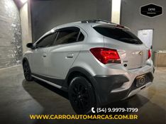 Chevrolet ONIX 1.4 MPFI ACTIV 8V FLEX 4P AUTOMÁTICO 2018/2019 CARRO AUTOMARCAS CAXIAS DO SUL / Carros no Vale