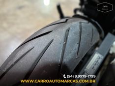 Triumph Speed Triple SPEED 400 2024/2024 CARRO AUTOMARCAS CAXIAS DO SUL / Carros no Vale
