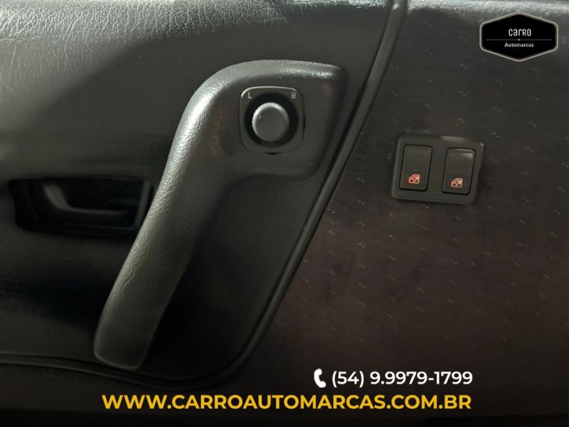 Volkswagen SANTANA 2.0 MI 8V GASOLINA 4P MANUAL 1996/1997 CARRO AUTOMARCAS CAXIAS DO SUL / Carros no Vale