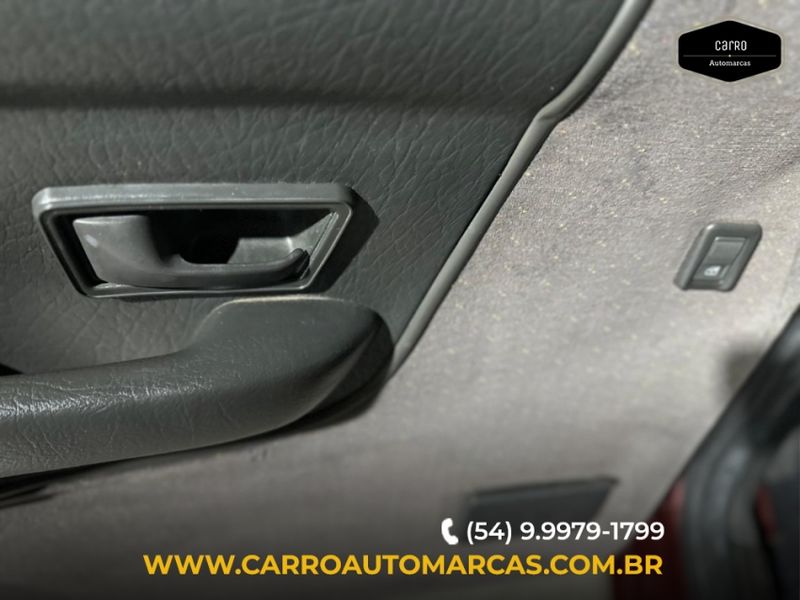 Volkswagen SANTANA 2.0 MI 8V GASOLINA 4P MANUAL 1996/1997 CARRO AUTOMARCAS CAXIAS DO SUL / Carros no Vale