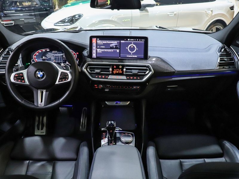 BMW X4 3.0 TWINPOWER GASOLINA M40I STEPTRONIC 2023/2024 VIA BELLA VEÍCULOS ESPECIAIS CAXIAS DO SUL / Carros no Vale