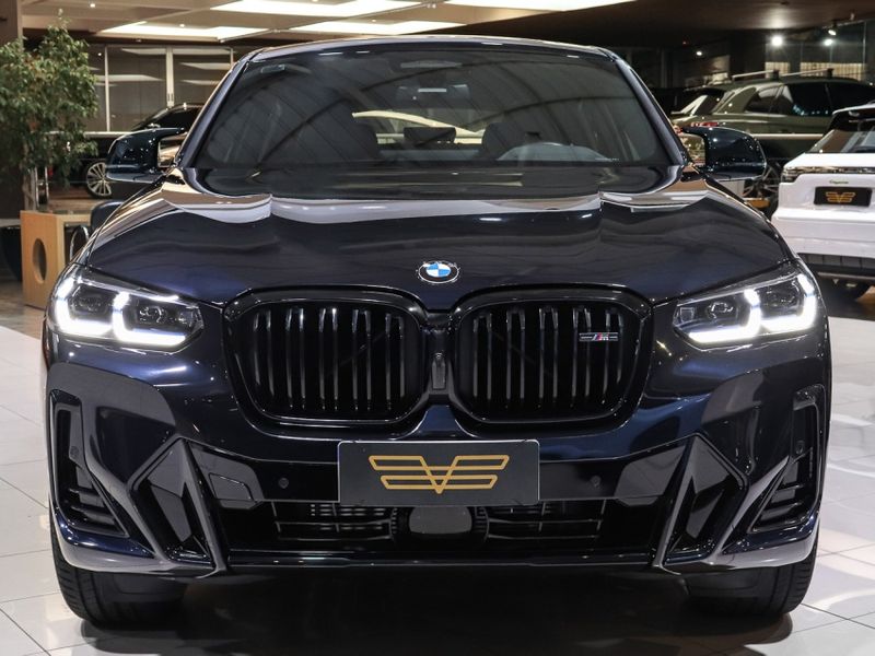 BMW X4 3.0 TWINPOWER GASOLINA M40I STEPTRONIC 2023/2024 VIA BELLA VEÍCULOS ESPECIAIS CAXIAS DO SUL / Carros no Vale