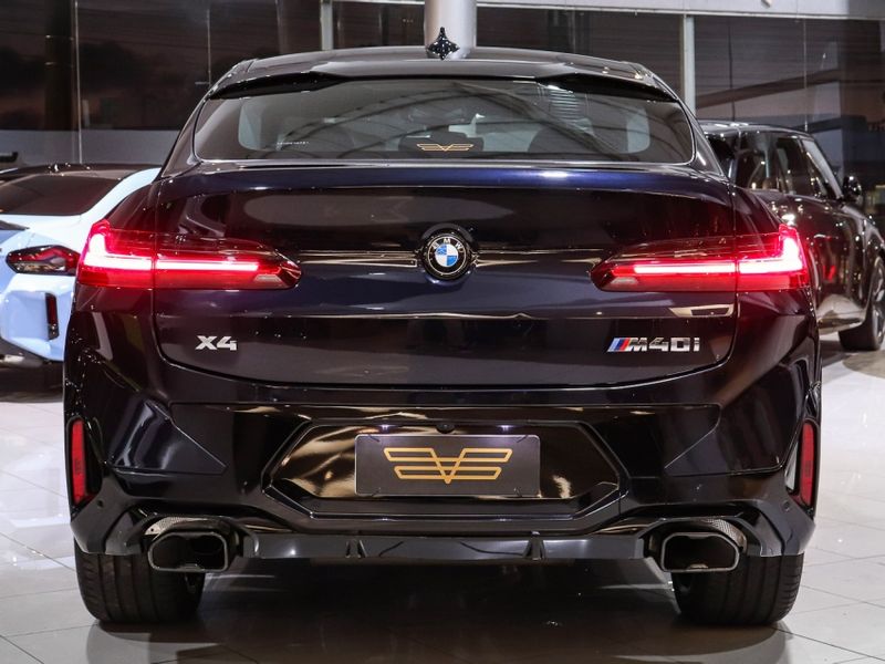 BMW X4 3.0 TWINPOWER GASOLINA M40I STEPTRONIC 2023/2024 VIA BELLA VEÍCULOS ESPECIAIS CAXIAS DO SUL / Carros no Vale