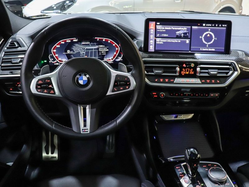BMW X4 3.0 TWINPOWER GASOLINA M40I STEPTRONIC 2023/2024 VIA BELLA VEÍCULOS ESPECIAIS CAXIAS DO SUL / Carros no Vale