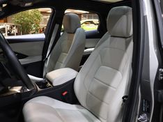 Jaguar E-PACE 2.0 16V P300 GASOLINA R-DYNAMIC SE AWD AUTOMÁTICO 2019/2019 VIA BELLA VEÍCULOS ESPECIAIS CAXIAS DO SUL / Carros no Vale